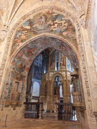L'interno della chiesa principale del convento