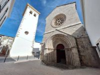 Una splendida chiesa romanica nel centro storico di Santarem